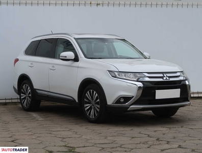 Mitsubishi Outlander 2.0 147 KM 2015r. (Piaseczno)