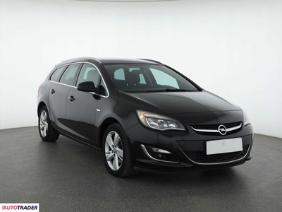 Opel Astra 1.6 134 KM 2015r. (Piaseczno)