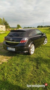 Opel astra H GTC