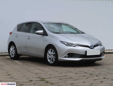 Toyota Auris 1.8 134 KM 2015r. (Piaseczno)