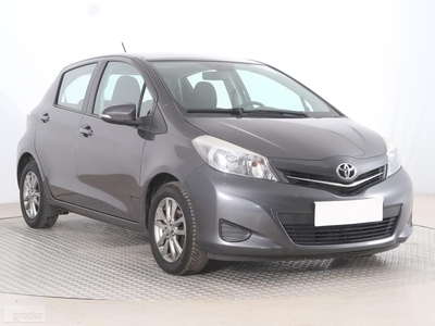 Toyota Yaris III , Serwis ASO