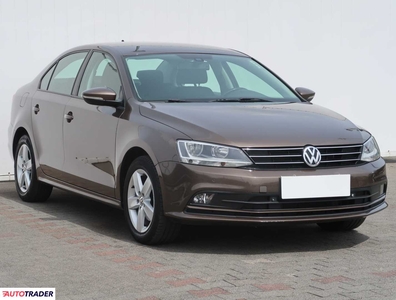 Volkswagen Jetta 1.2 103 KM 2015r. (Piaseczno)