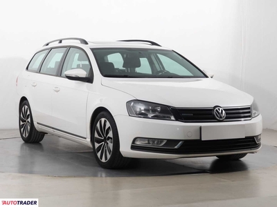 Volkswagen Passat 1.6 103 KM 2013r. (Piaseczno)