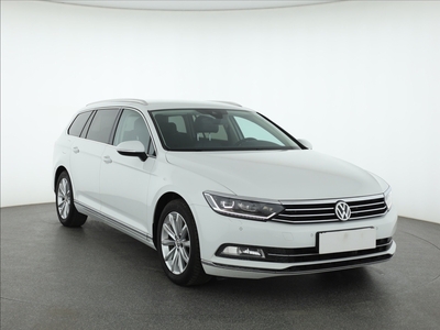 Volkswagen Passat 2017 2.0 TDI 151092km Kombi