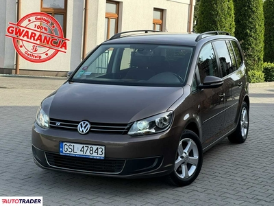 Volkswagen Touran 1.2 benzyna 105 KM 2012r. (Zwoleń)