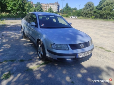 Vw Passat 1.9 tdi zadbany sprawna klimatyzacja