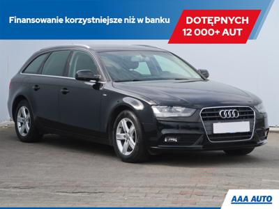 Audi A4 B8 Avant Facelifting 2.0 TDI 143KM 2012