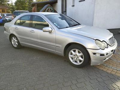 Używane Mercedes-Benz Klasa C - 3 900 PLN, 390 000 km, 2003