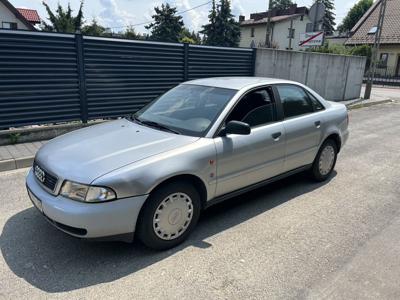 Używane Audi A4 - 3 500 PLN, 220 000 km, 1996