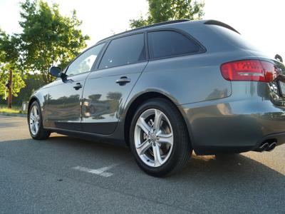 Używane Audi A4 - 39 900 PLN, 284 328 km, 2011