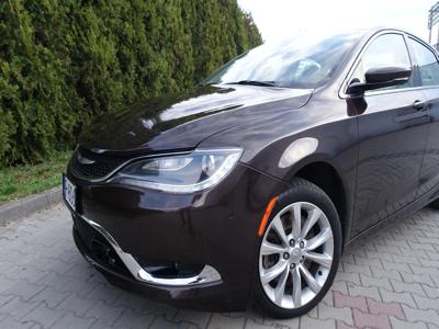 Używane Chrysler 200 - 63 800 PLN, 45 459 km, 2015