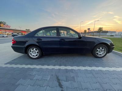 Używane Mercedes-Benz Klasa E - 12 999 PLN, 437 015 km, 2004