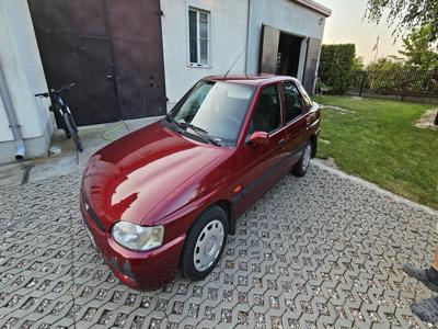 Używane Ford Escort - 4 500 PLN, 178 000 km, 2000