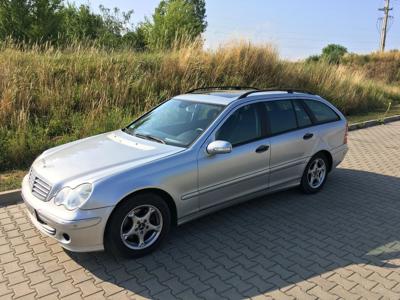 Używane Mercedes-Benz Klasa C - 12 000 PLN, 302 178 km, 2007