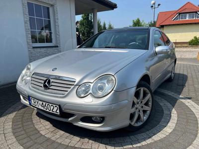 Używane Mercedes-Benz Klasa C - 9 900 PLN, 269 000 km, 2005