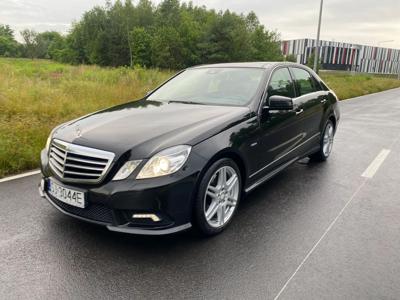 Używane Mercedes-Benz Klasa E - 62 900 PLN, 203 430 km, 2009