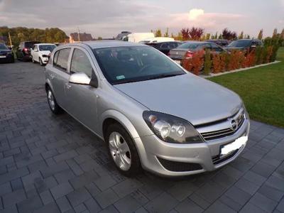 Używane Opel Astra - 11 700 PLN, 219 000 km, 2011