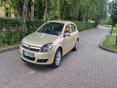 Używane Opel Astra - 11 900 PLN, 181 200 km, 2004