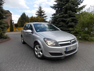 Używane Opel Astra - 11 990 PLN, 253 000 km, 2005