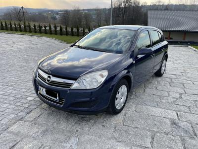 Używane Opel Astra - 12 900 PLN, 172 101 km, 2008