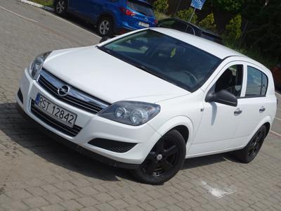 Używane Opel Astra - 13 500 PLN, 185 000 km, 2009