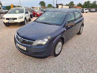 Używane Opel Astra - 15 999 PLN, 174 100 km, 2009