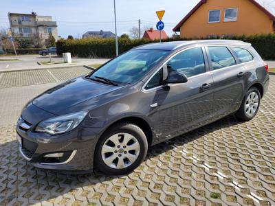 Używane Opel Astra - 17 777 PLN, 237 000 km, 2016