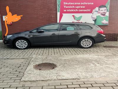 Używane Opel Astra - 17 500 PLN, 280 000 km, 2014