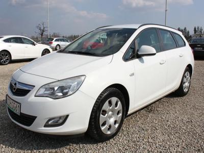 Używane Opel Astra - 22 900 PLN, 156 576 km, 2011