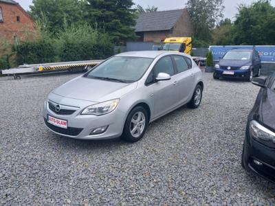 Używane Opel Astra - 29 500 PLN, 185 100 km, 2012