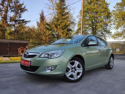 Używane Opel Astra - 25 900 PLN, 152 000 km, 2010