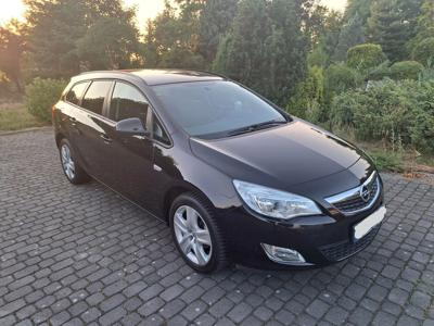 Używane Opel Astra - 26 300 PLN, 169 000 km, 2011