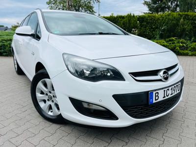 Używane Opel Astra - 28 900 PLN, 199 000 km, 2016