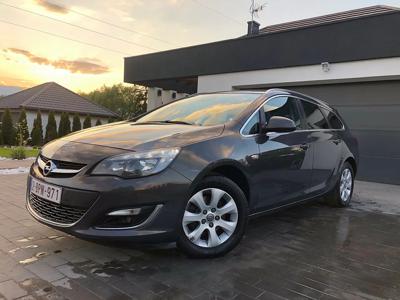 Używane Opel Astra - 29 800 PLN, 279 000 km, 2015