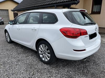 Używane Opel Astra - 29 900 PLN, 205 000 km, 2012