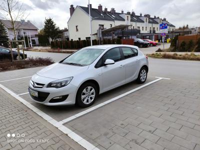 Używane Opel Astra - 31 900 PLN, 114 715 km, 2015