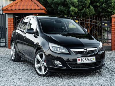 Używane Opel Astra - 29 900 PLN, 178 000 km, 2010