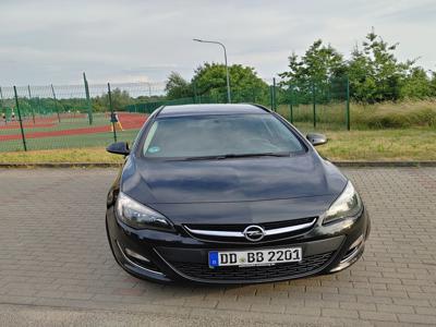 Używane Opel Astra - 32 300 PLN, 128 000 km, 2015
