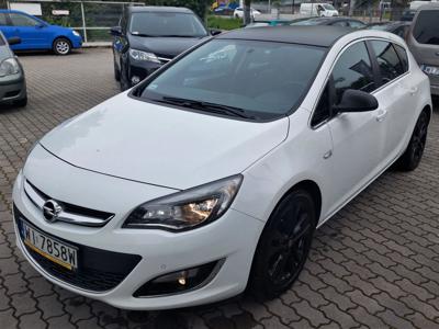 Używane Opel Astra - 34 900 PLN, 214 017 km, 2014