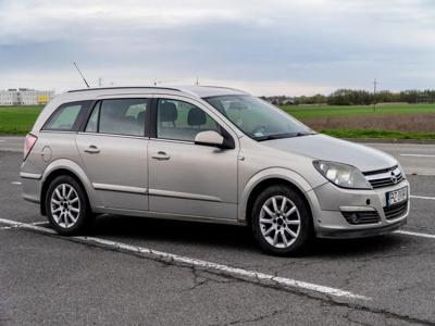 Używane Opel Astra - 4 500 PLN, 276 400 km, 2005