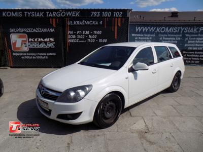 Używane Opel Astra - 8 900 PLN, 259 505 km, 2011