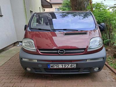Używane Opel Vivaro - 40 000 PLN, 283 494 km, 2004