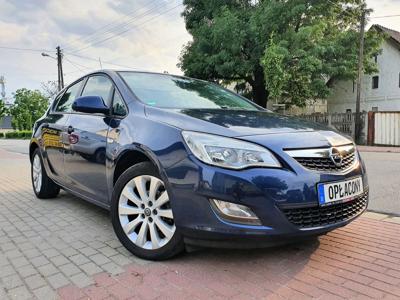 Używane Opel Astra - 26 999 PLN, 141 000 km, 2010