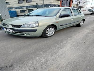 Używane Renault Clio - 800 EUR, 201 000 km, 2002