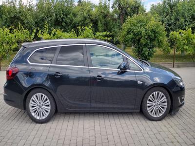 Używane Opel Astra - 30 000 PLN, 271 250 km, 2014