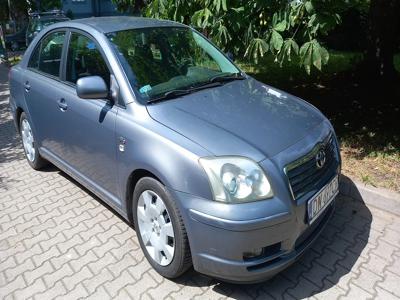 Używane Toyota Avensis - 9 600 PLN, 252 000 km, 2003