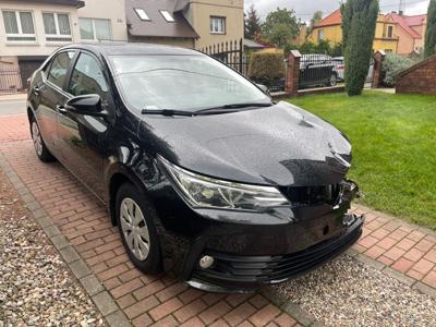 Używane Toyota Corolla - 21 950 PLN, 216 000 km, 2017