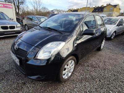 Używane Toyota Yaris - 17 900 PLN, 123 360 km, 2009