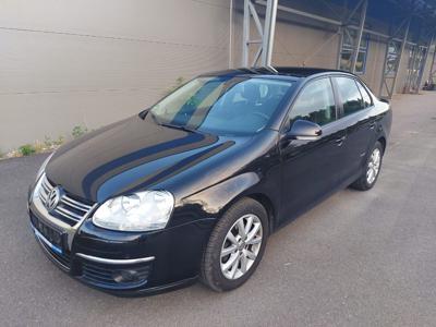 Używane Volkswagen Jetta - 26 700 PLN, 181 000 km, 2010