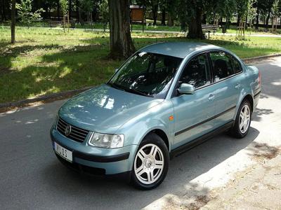 Używane Volkswagen Passat - 10 990 PLN, 220 000 km, 1997